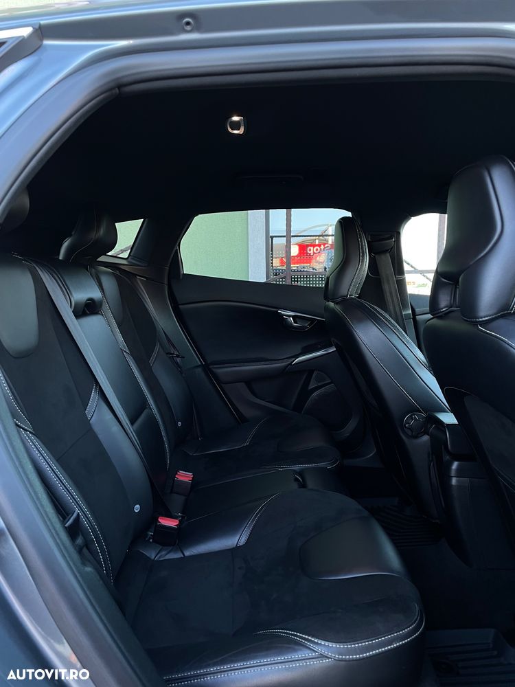 Volvo V40 D4 VEA R-Design - 14