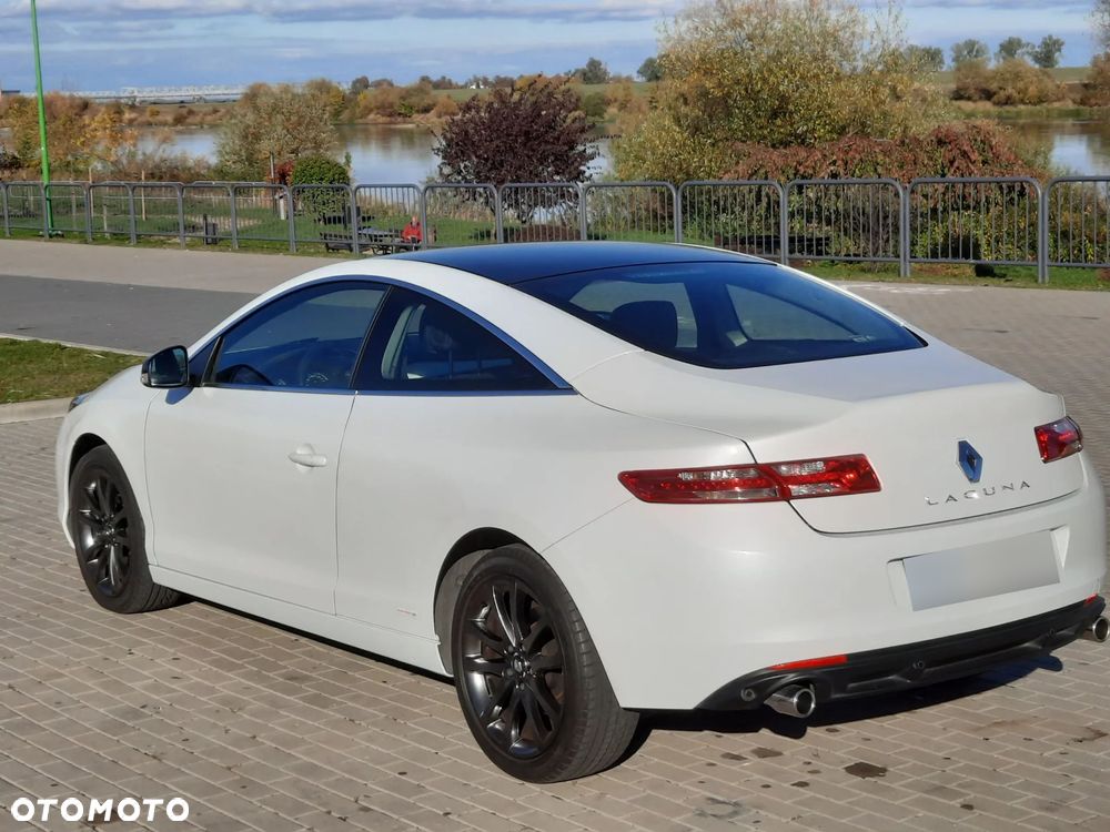 Renault Laguna 2.0 dCi Monaco GP2 - 6