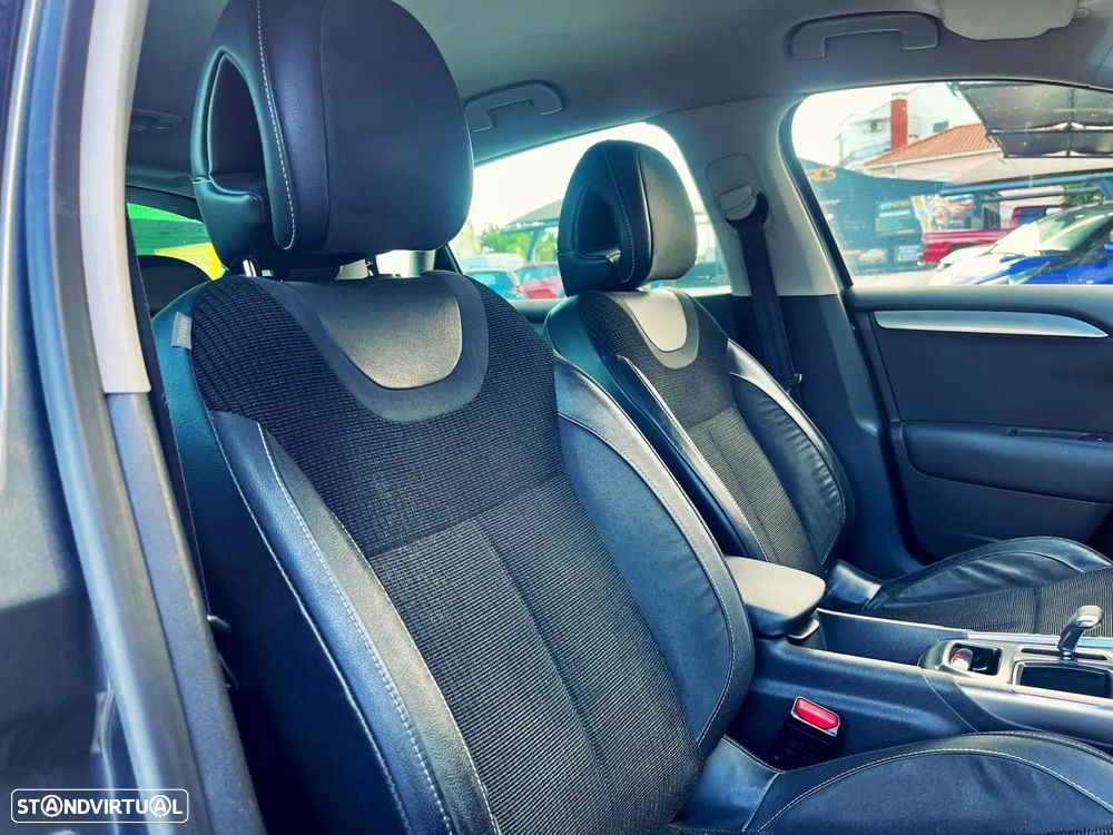 Citroën C4 1.6 e-HDi Exclusive CMP6 - 5