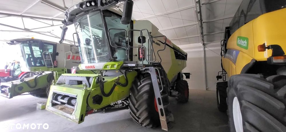 Claas Lexion 7500 + V930 - 3