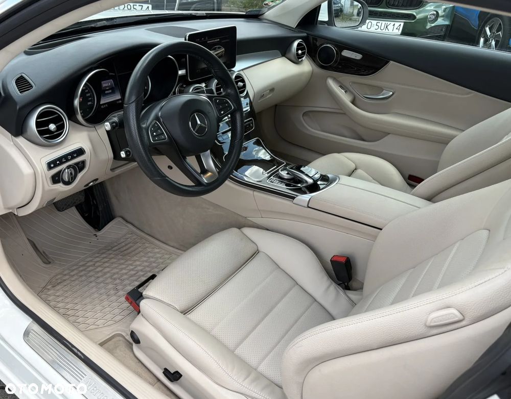 Mercedes-Benz Klasa C 200 4-Matic 9G-Tronic - 9