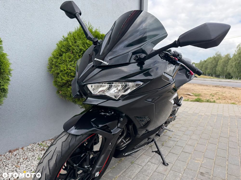 Kawasaki Ninja 400 - 40