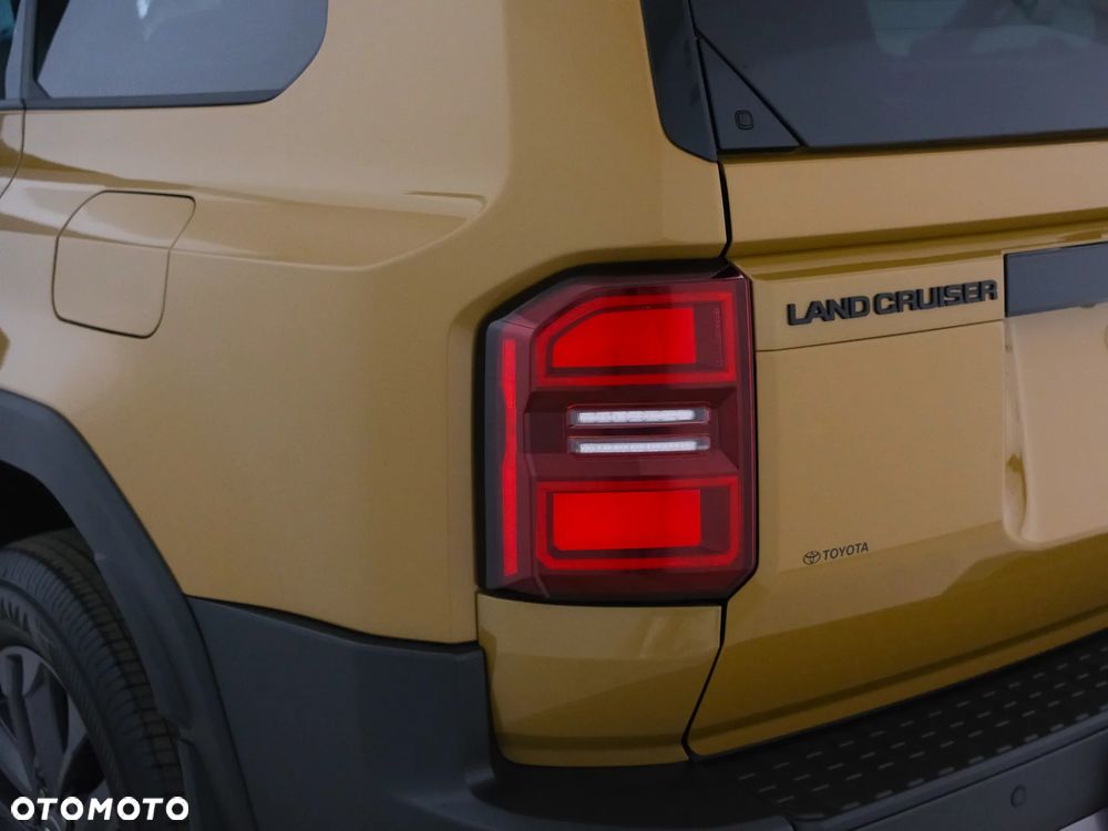 Toyota Land Cruiser - 5