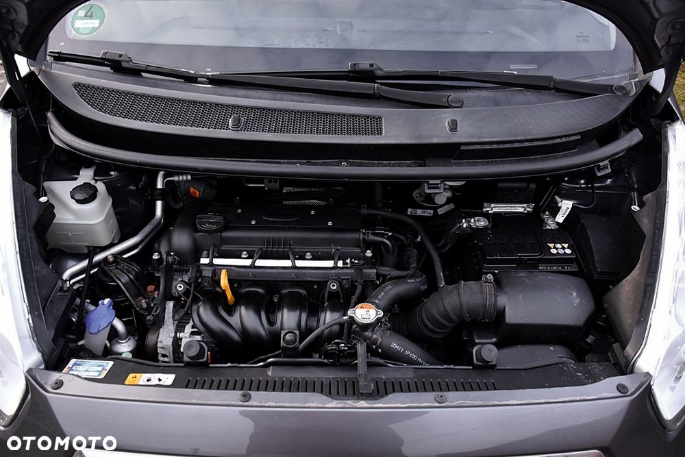 Kia Venga 1.4 CVVT Fifa World Cup Edition - 25