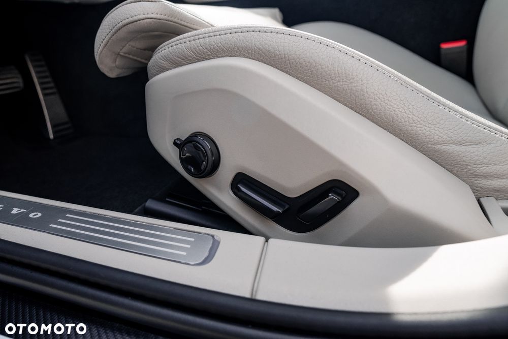 Volvo S90 D5 SCR AWD Inscription - 14