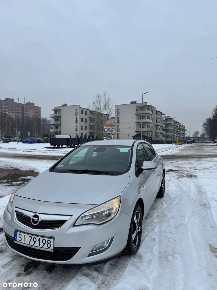 Opel Astra 1.4 Turbo Cosmo - 2