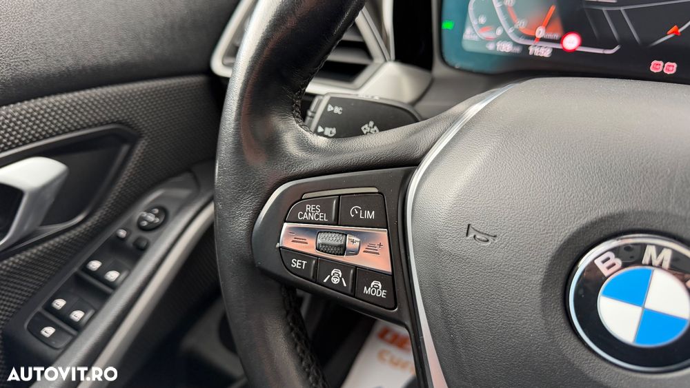 BMW Seria 3 320d xDrive Aut. Sport Line - 16