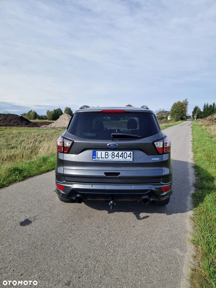 Ford Kuga 1.5 EcoBoost 2x4 ST-Line - 9