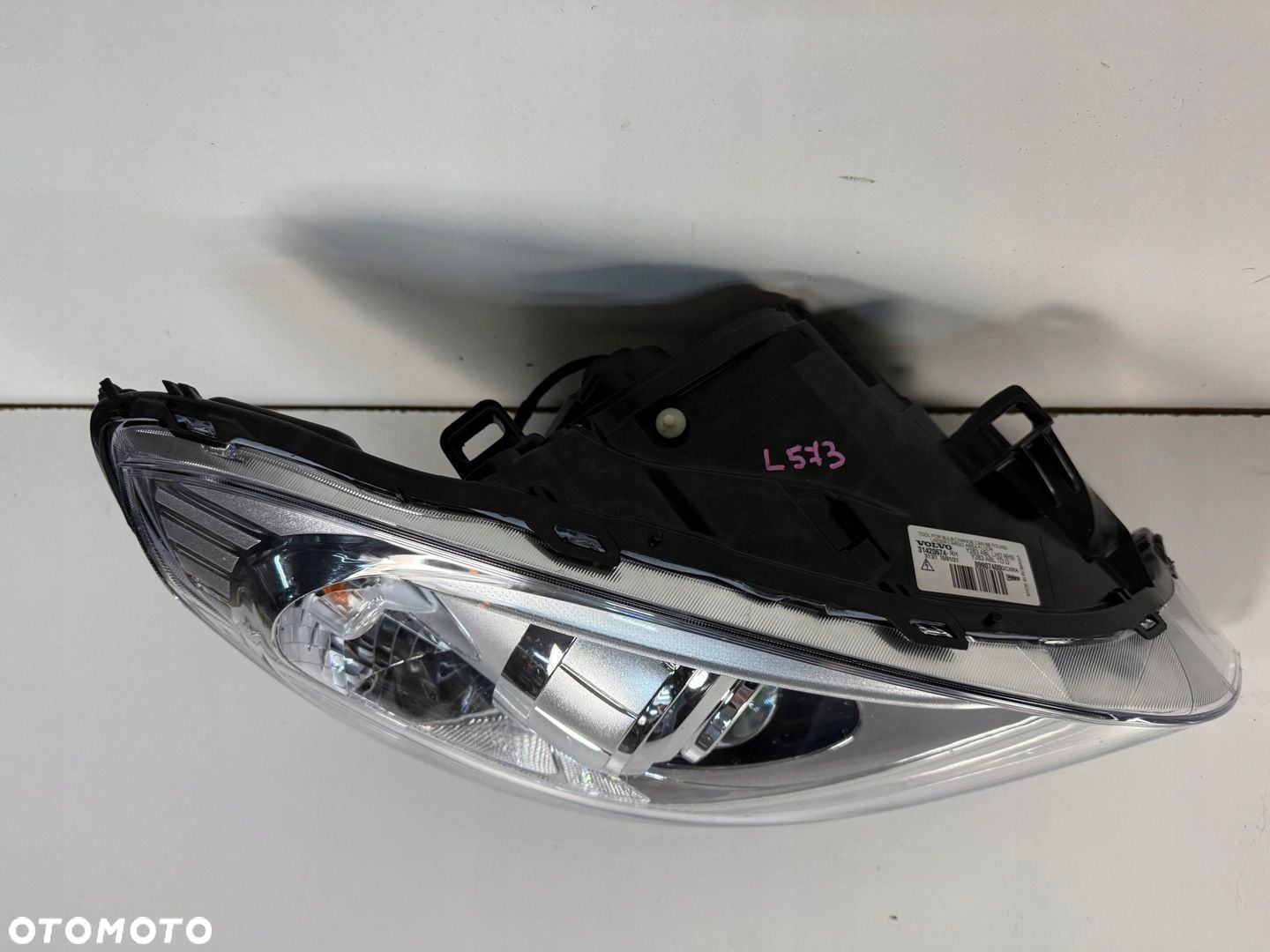 LAMPA PRZOD PRZEDNIA PRAWA VOLVO S60 II V60 I BI-XENON 31420674 CALA EUROPA - 4