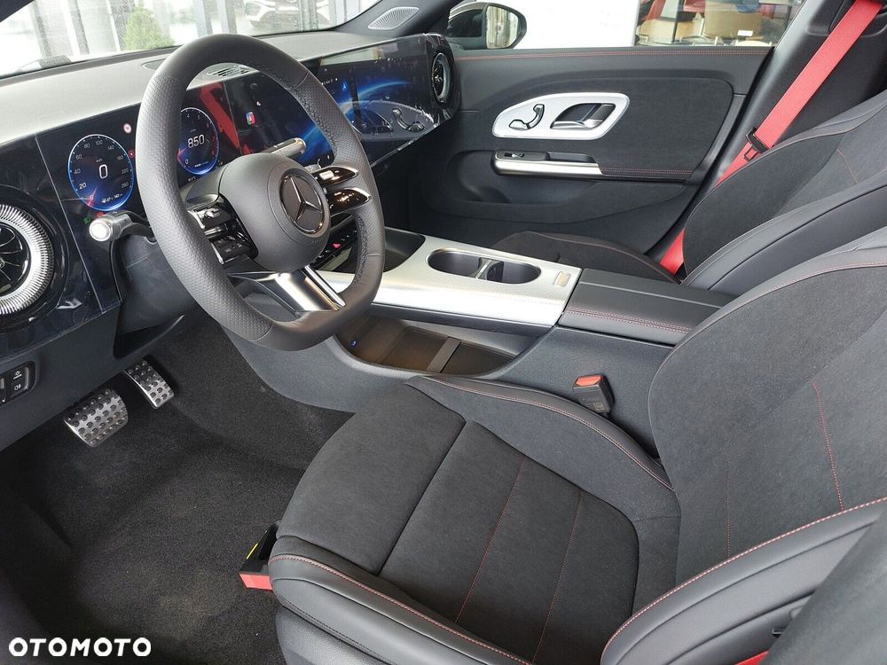 Mercedes-Benz CLA - 8