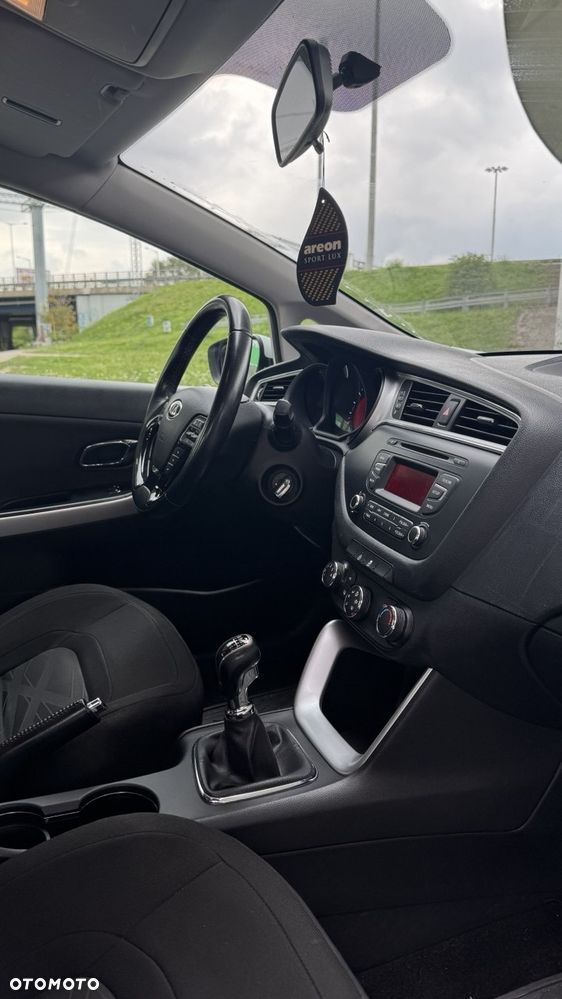 Kia Ceed 1.4 CVVT Attract - 28