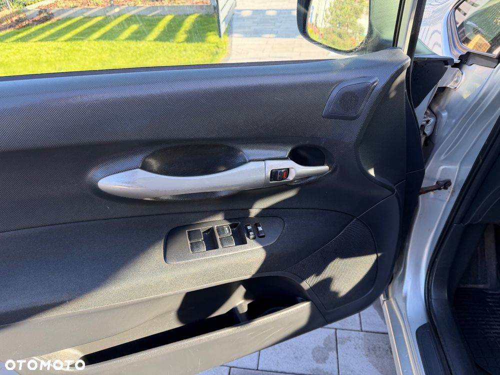 Toyota Auris 1.6 VVT-i Team - 9