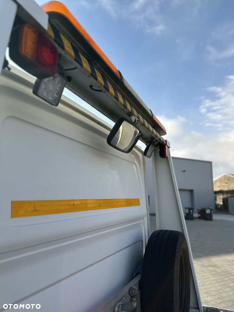 Mercedes-Benz Sprinter - 19