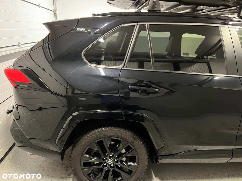 Toyota RAV4 2.5 Hybrid Black Edition by JBL 4x4 - 3