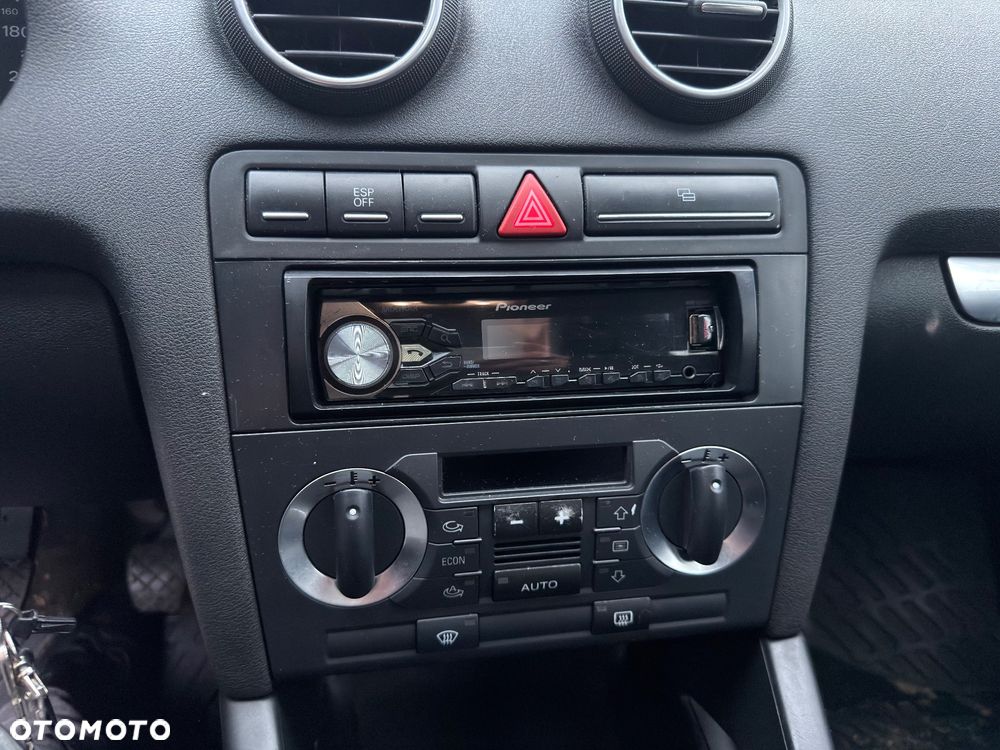 Audi A3 Sportback - 15