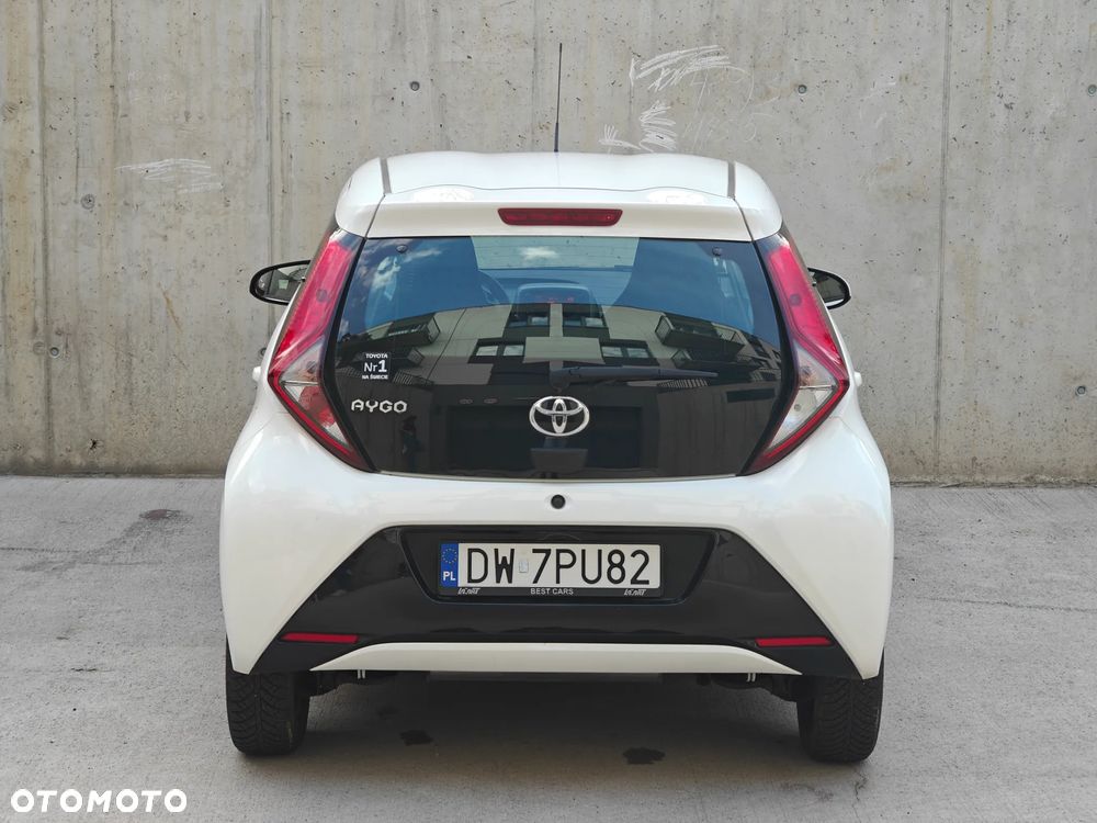 Toyota Aygo x-play - 9