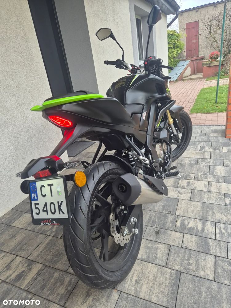 QJMOTOR SRK 125S - 8