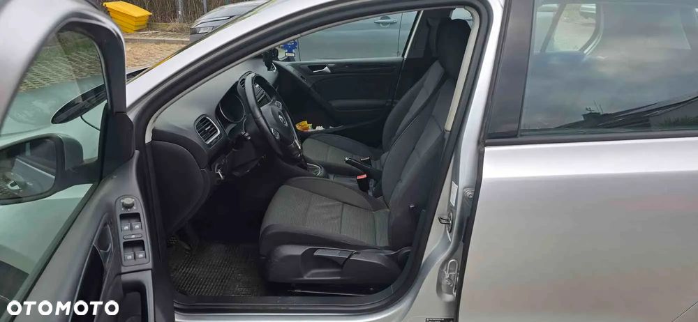 Volkswagen Golf VI 1.6 TDI Comfortline - 12