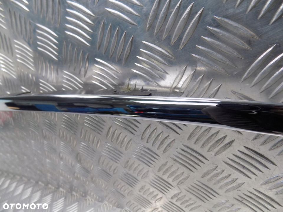 Tesla Model S LISTWA DRZWI PRAWA PRZÓD PRZEDNIA - 2