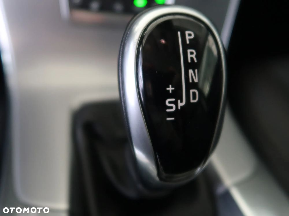 Volvo V60 Cross Country T5 AWD Geartronic - 21