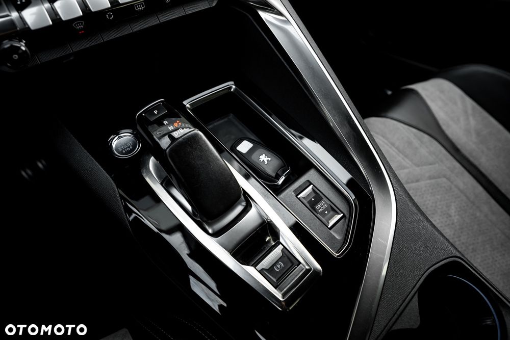 Peugeot 3008 PureTech 180 Stop & Start GPF EAT8 GT - 20