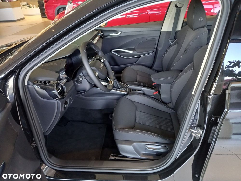 Skoda Fabia 1.0 TSI Drive DSG - 5