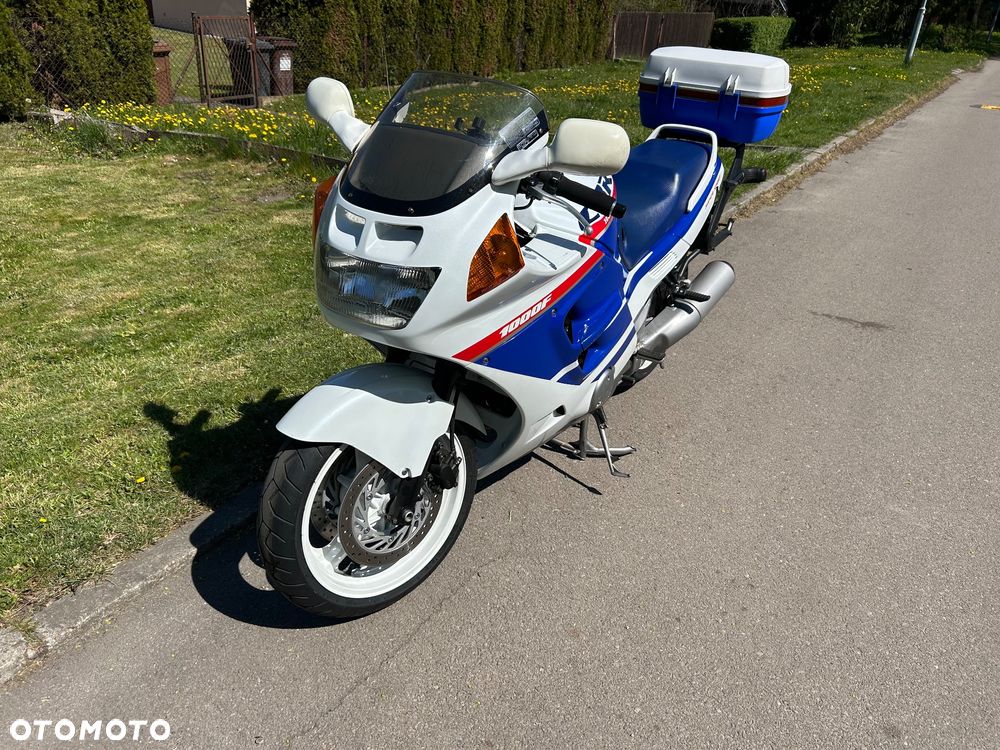 Honda CBR - 8