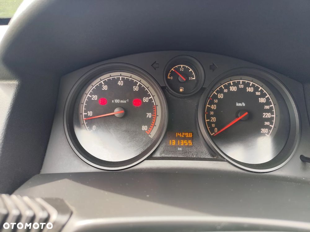 Opel Astra 1.4 - 7