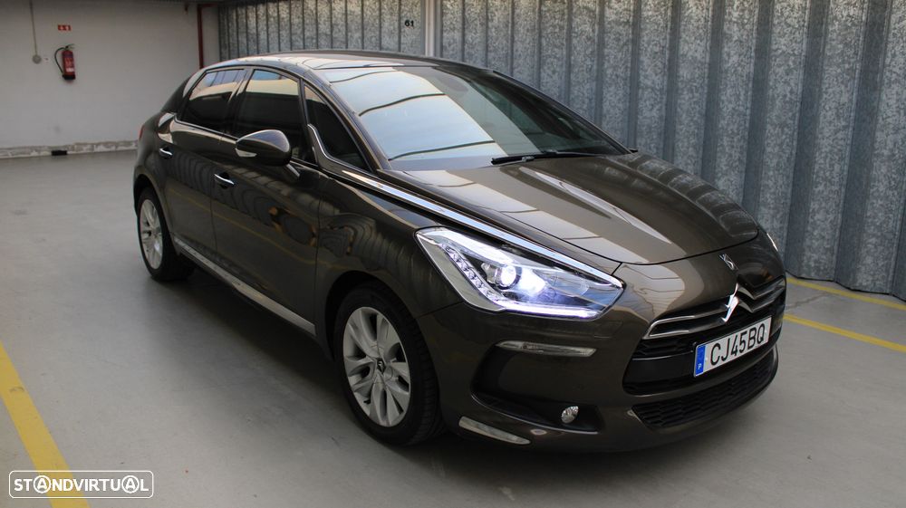 Citroën DS5 e-HDi 115 EGS6 SoChic - 9