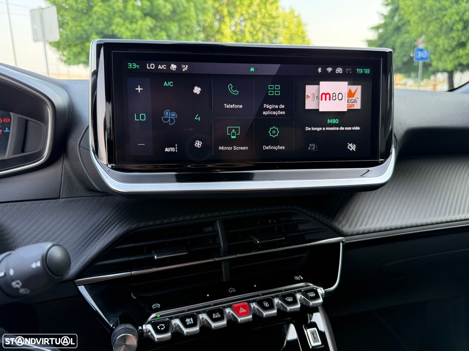 Peugeot 2008 1.2 PureTech Allure - 16