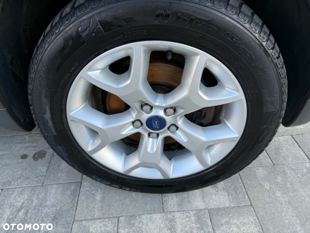 Ford Kuga 2.0 TDCi 4WD Trend - 25