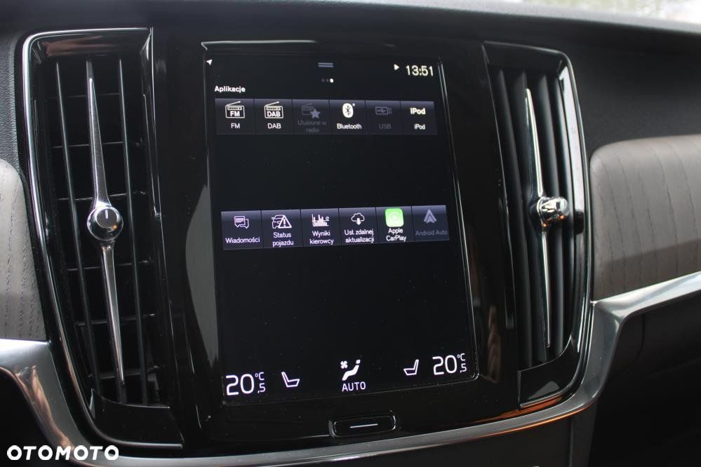Volvo V90 Cross Country - 25