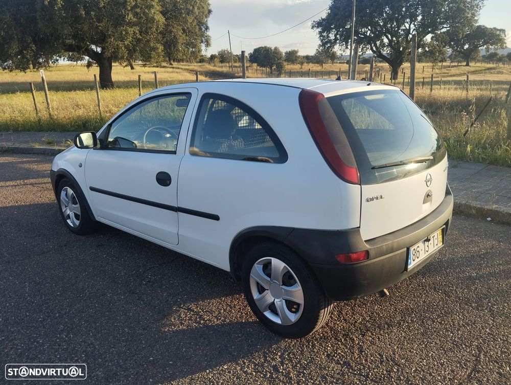 Opel Corsa 1.7 DTi 16V - 3