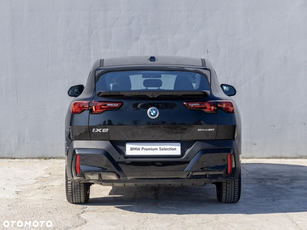 BMW iX2 - 5