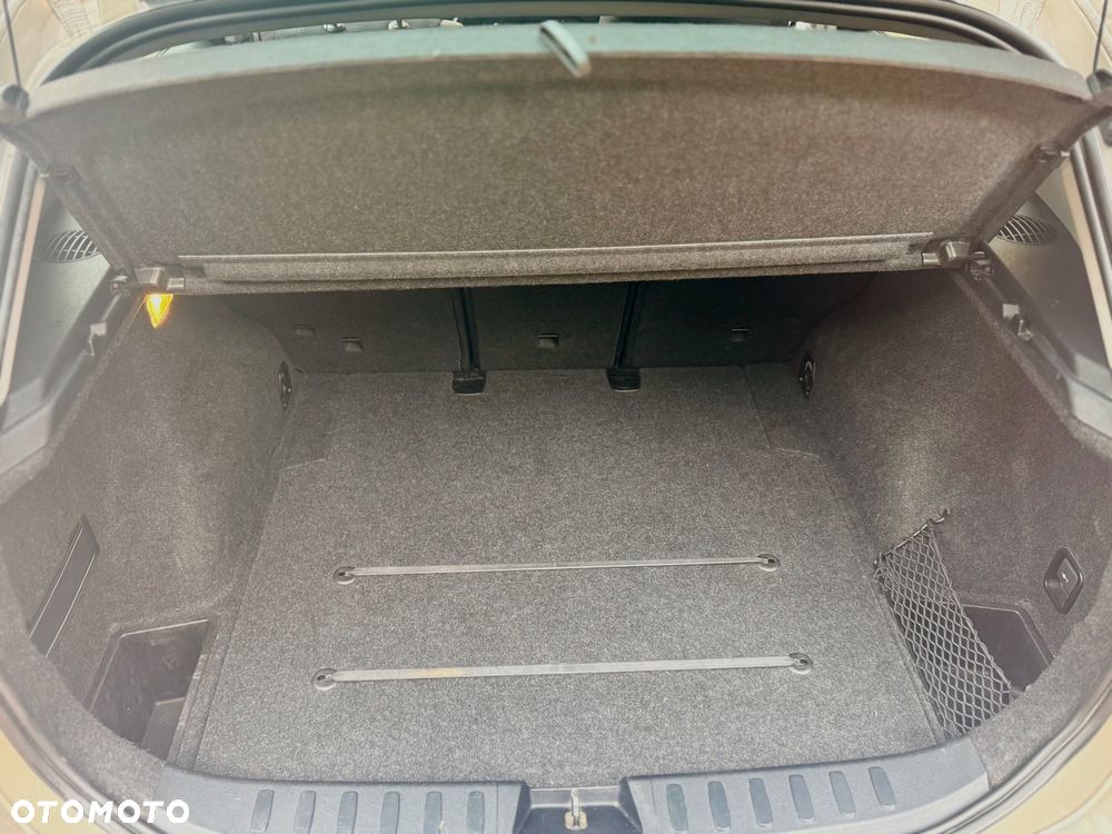 BMW X1 sDrive18i - 18