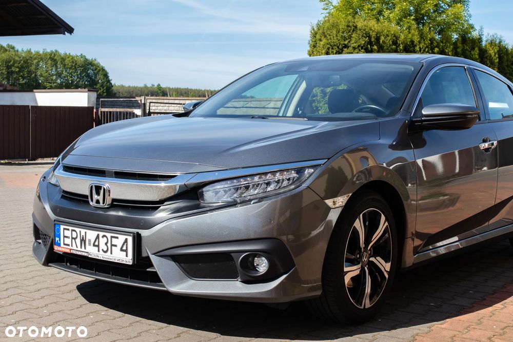 Honda Civic 1.5 T Executive - 19