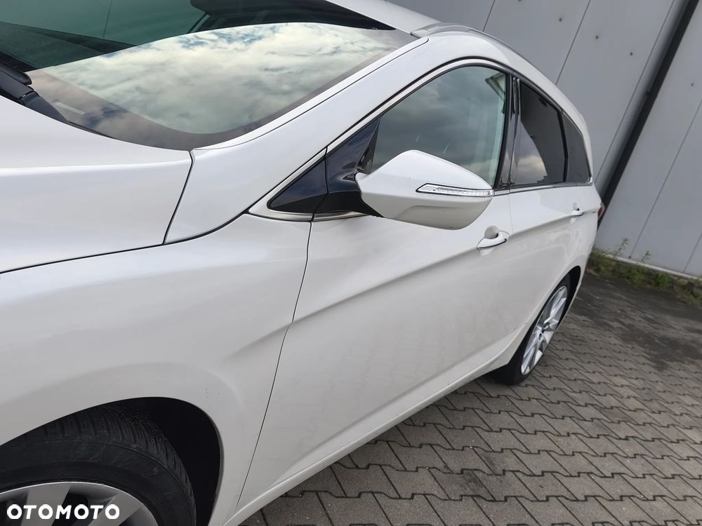 Hyundai i40 1.7 CRDi Comfort + - 10