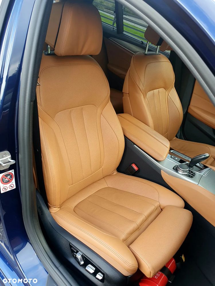 BMW Seria 5 540i xDrive M Sport sport - 25
