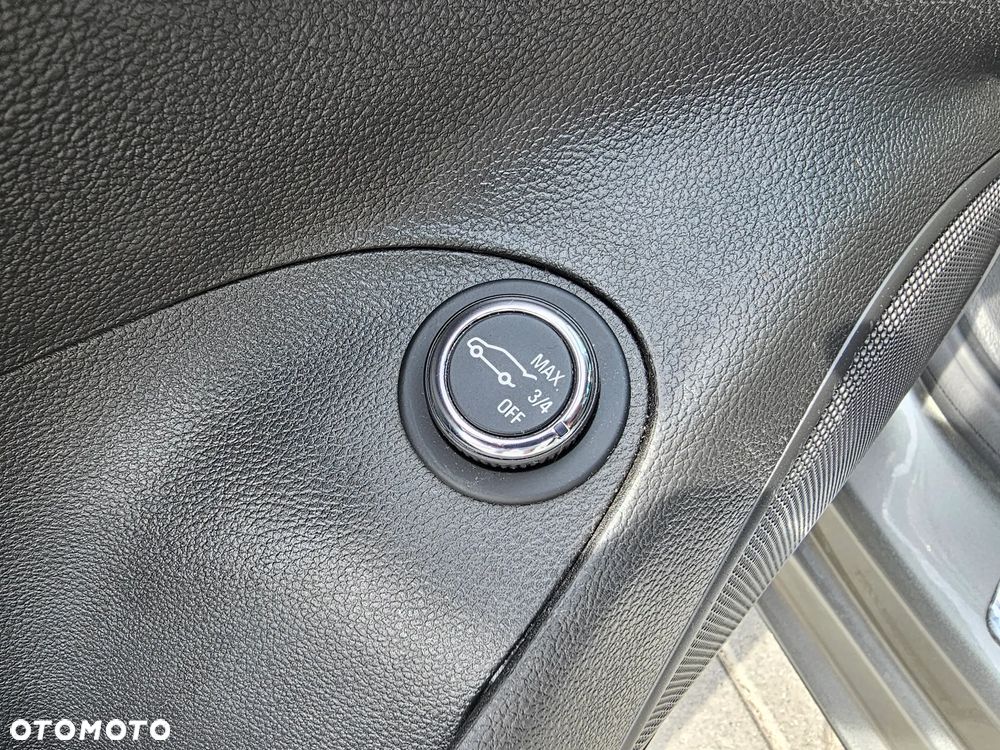 Opel Astra 1.4 Turbo Sports Tourer Innovation - 28