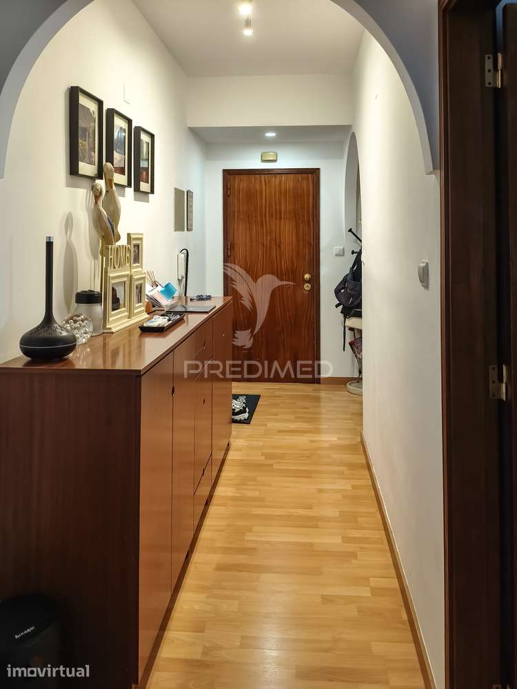 Apartamento T2 com box - Póvoa de Santa Iria - Grande imagem: 2/31