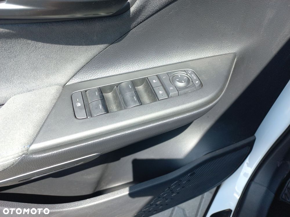 Toyota C-HR - 17