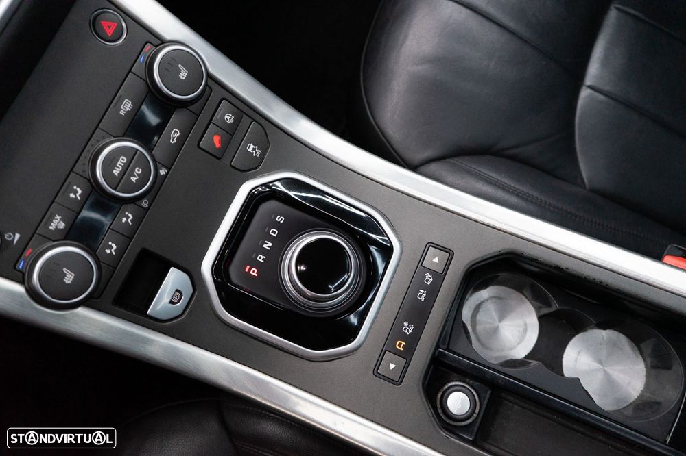 Land Rover Range Rover Evoque 2.0 TD4 SE Dynamic Auto - 31