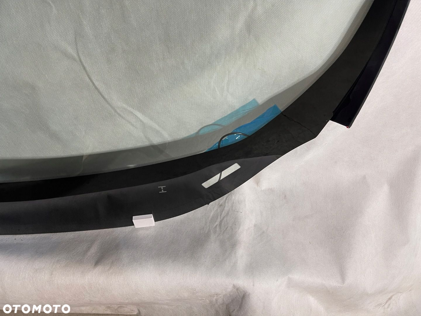 SZYBA PRZEDNIA FORD ESCAPE / KUGA CAŁA GRZANA 2012-2019 - 3
