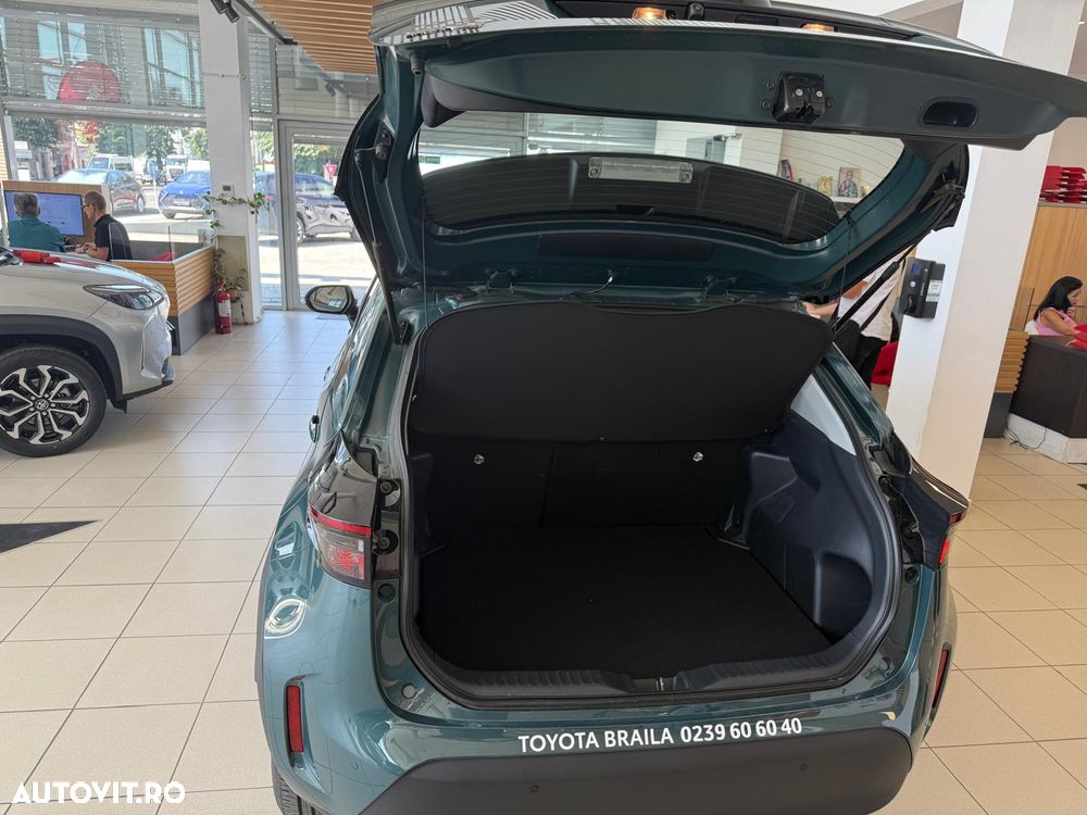 Toyota Yaris - 4
