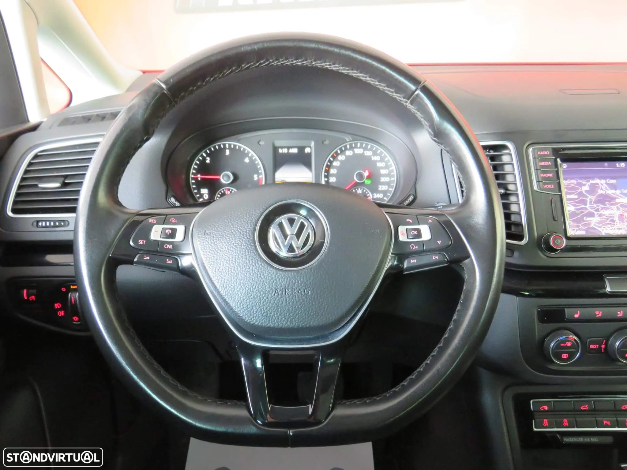 VW Sharan 2.0 TDI Highline DSG - 21