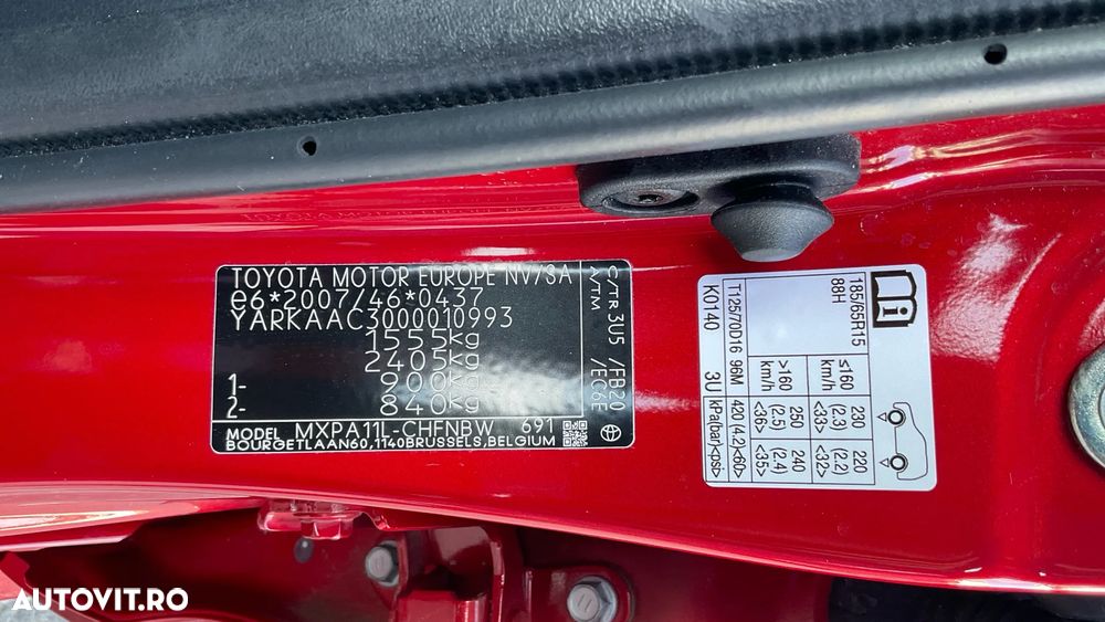 Toyota Yaris 1.5 L Dynamic - 27