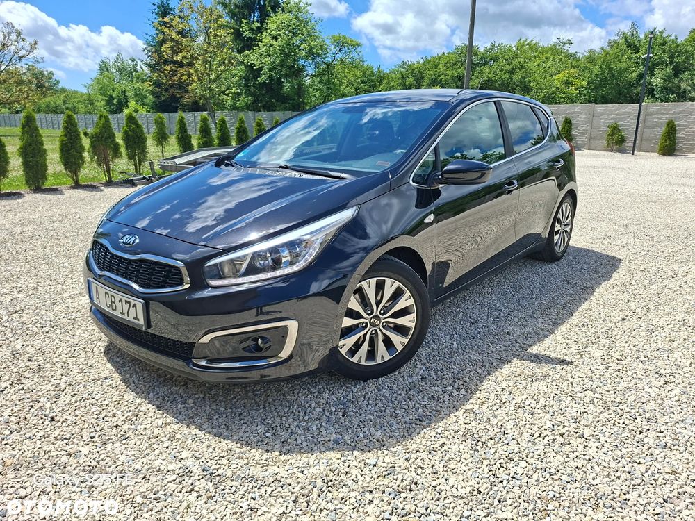 Kia Ceed 1.6 GDI Platinum Edition - 23
