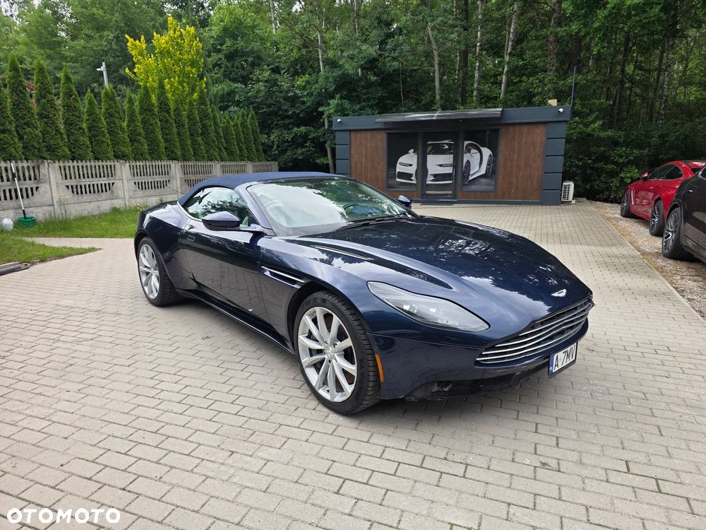 Aston Martin DB11 - 1