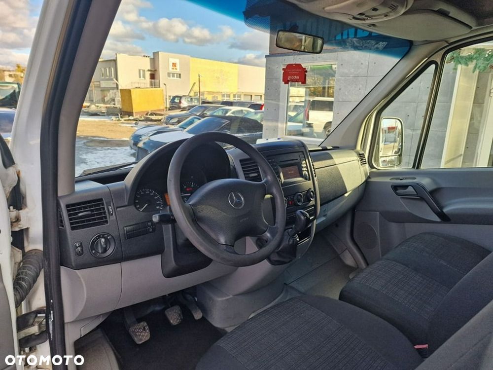 Mercedes-Benz Sprinter - 6