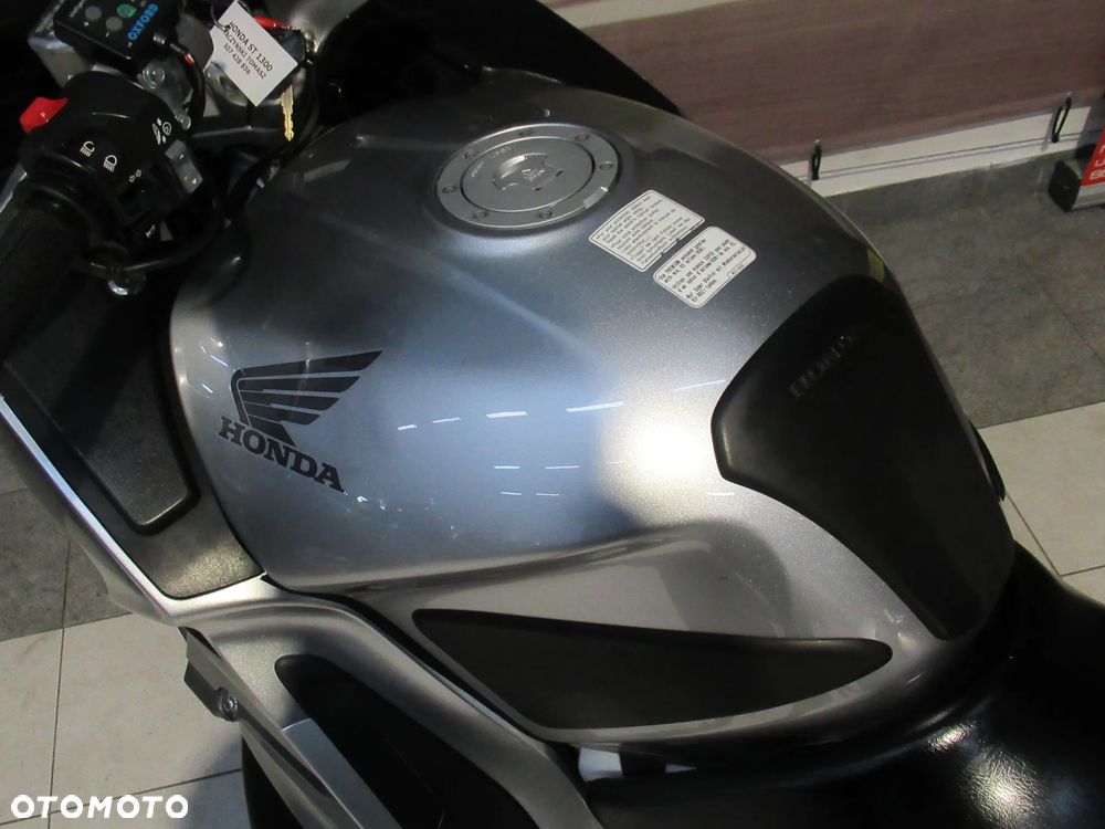 Honda ST - 34